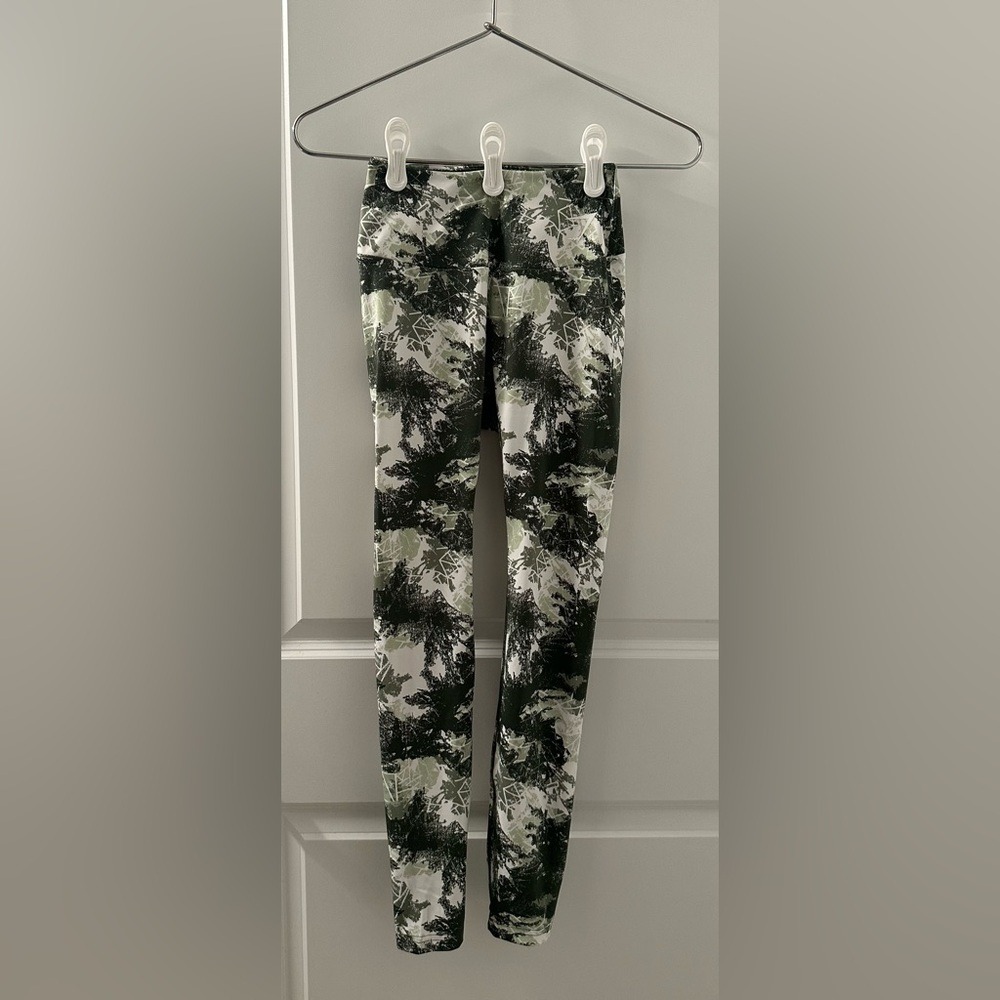 Gymshark Womens Green Abstract Geometric Camo High Waisted Athletic‎ Leggings XS